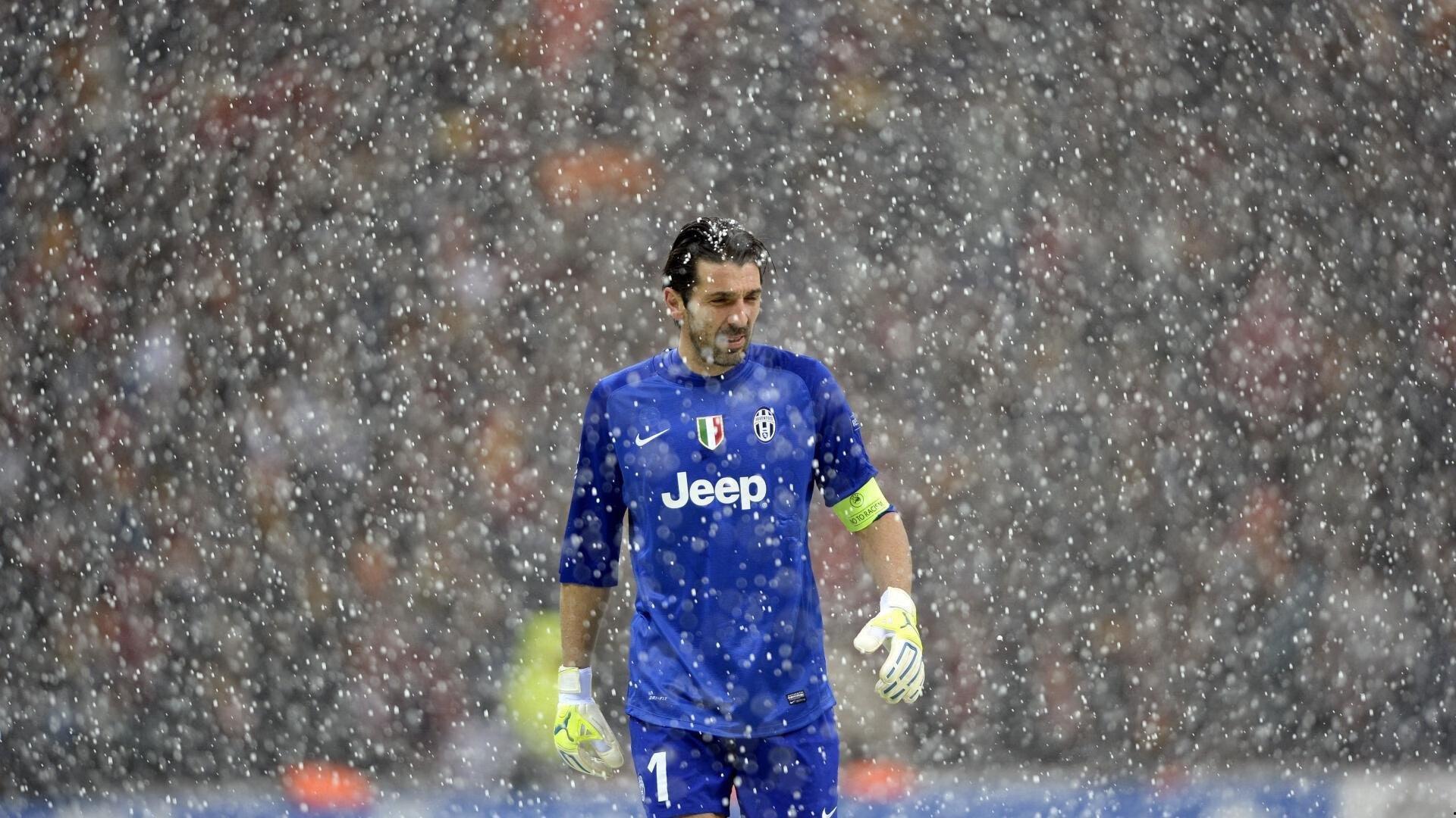 马特乌斯力挺基米希掌舵德国战车 呼吁公正看待萨内天赋