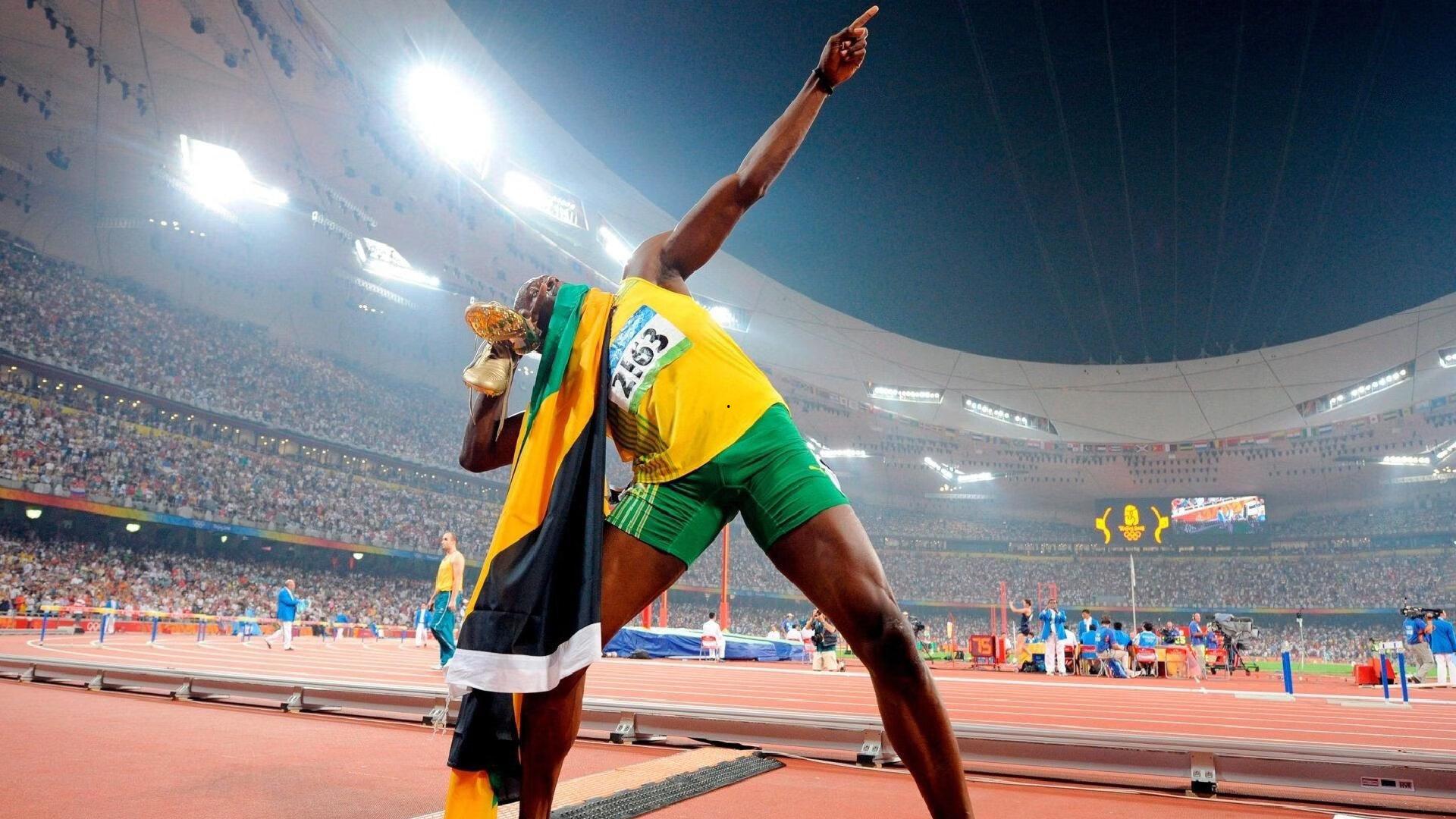 传奇与新生代同框，FC26金低射奖公布候选名单，四代神锋角逐殿堂级荣誉